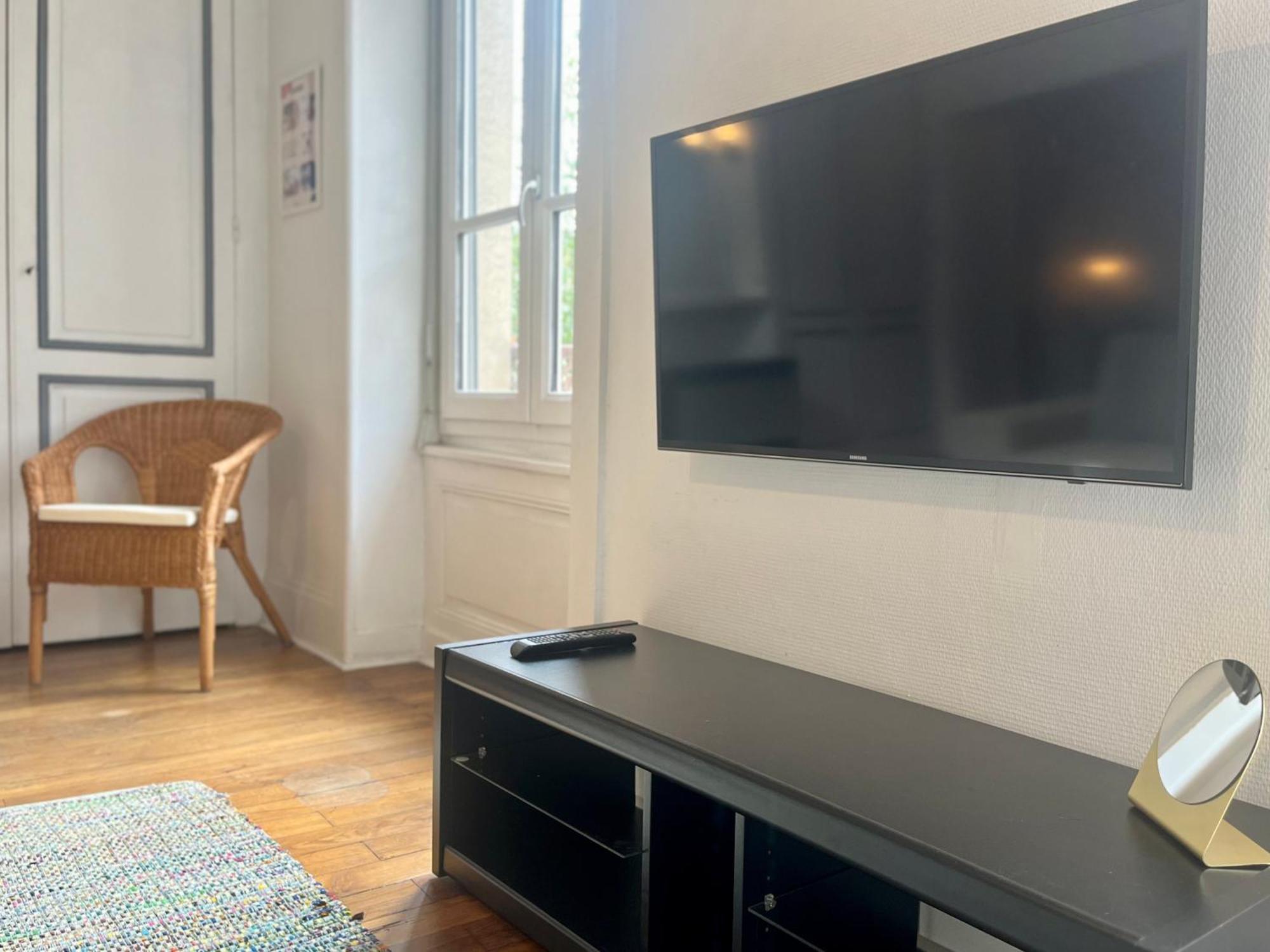 Suite Lavanni Лион Экстерьер фото